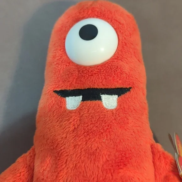 2011 Ty Beanie Babies Yo Gabba Gabba Muno Plush Red Cyclops  Hang And Tush Tags - Picture 2 of 10